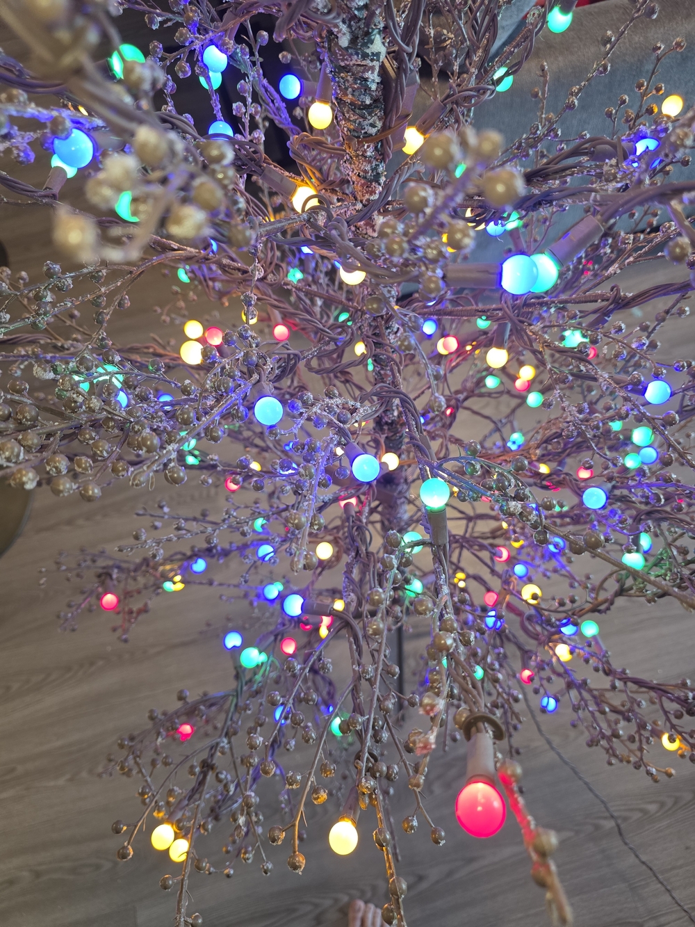GE Ft Pre-lit artificial twig Christmas tree multicolored LED gumball lights - Picture 7 of 10